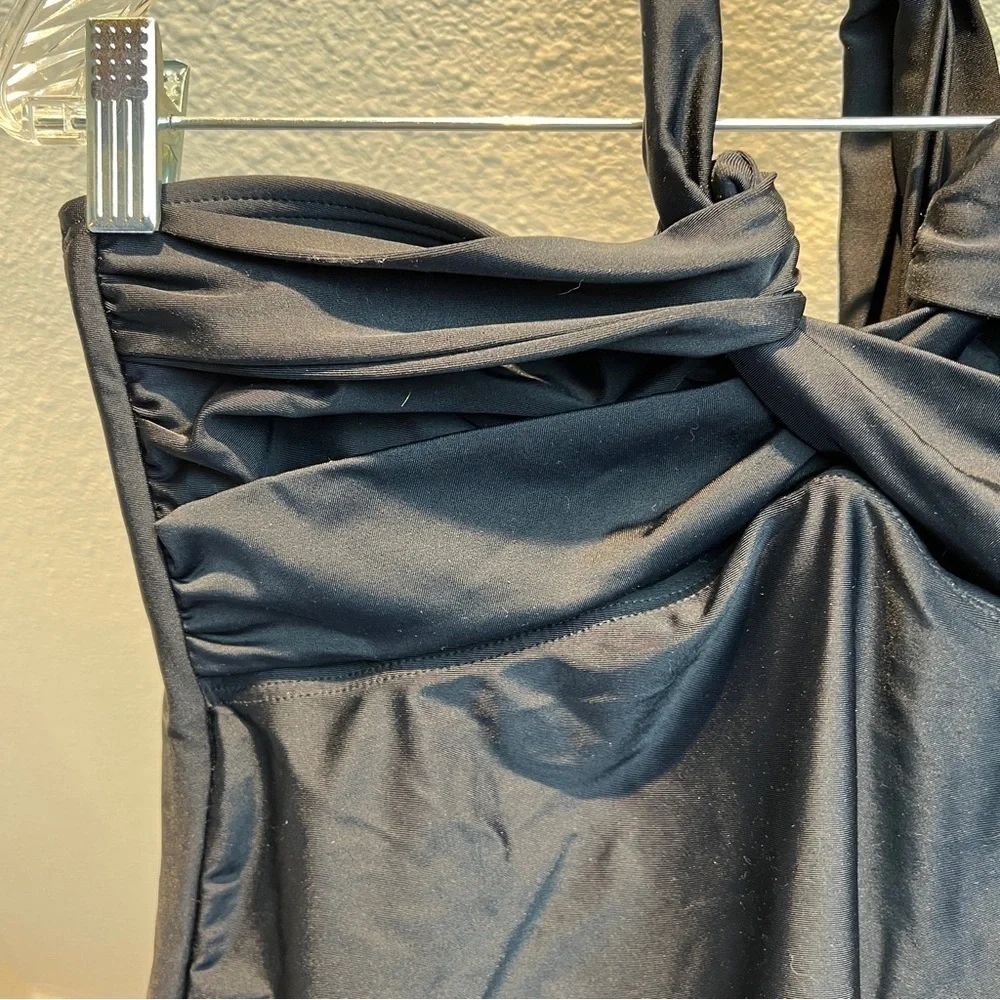 ISLAND ESCAPE Black Swim Top with Neck Tie. Size 10